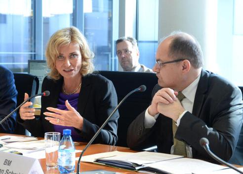 Wöhrl, Dagmar G.; Schmidt, Christian Paul-Löbe-Haus, Sitzungssaal