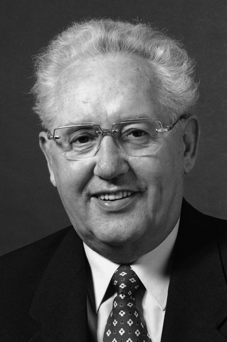 Helmut Wieczorek, SPD, MdB. Vorsitzender des Haushaltsausschusses.; Ausschussvorsitzender, Bundestagsabgeordneter, Abgeordneter Wieczorek, Helmut Helmut Wieczorek, SPD, MdB. Vorsitzender des Haushaltsausschusses.; Ausschussvorsitzender, Bundestagsabgeordneter, Abgeordneter