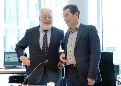Barthel, Klaus; Canete, Miguel Arias Paul-Löbe-Haus, Sitzungssaal