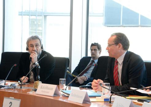 Krichbaum, Gunther; Dündar, Can Paul-Löbe-Haus, Sitzungssaal