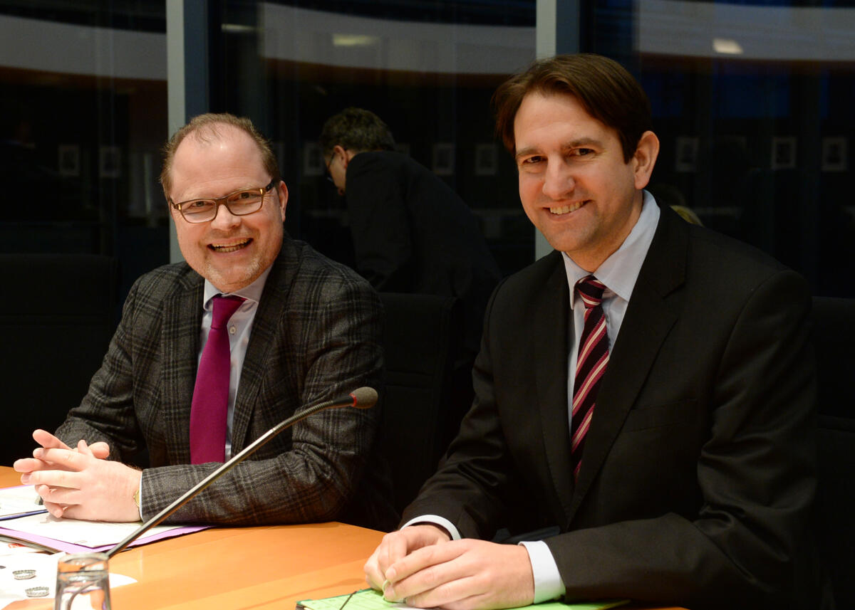 Jung, Andreas; Lange, Christian Christian Lange, SPD, Parlamentarischer Staatssekretär, ist in der 23. Sitzung des Parlamentarischen Beirats für nachhaltige Entwicklung zu Gast. Diese wird vom Vorsitzenden Andreas Jung, (re), CDU/CSU, geleitet.