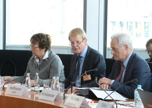Ramsauer, Peter; Hoffmann, Reiner; Zypries, Brigitte Paul-Löbe-Haus, Sitzungssaal