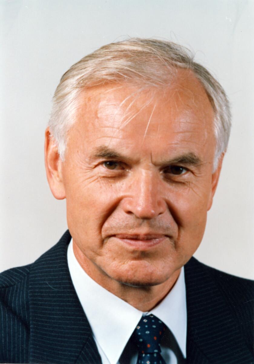 Hans Modrow, PDS, MdB.; Bundestagsabgeordneter, Abgeordneter Modrow, Hans Hans Modrow, PDS, MdB.; Bundestagsabgeordneter, Abgeordneter