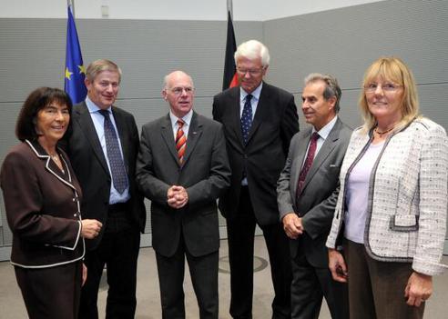 Lammert, Norbert; Matthäus-Maier, Ingrid; Altmann, Elisabeth; Paziorek, Peter; Weng, Wolfgang; Schwalbe, Clemens Reichstagsgebäude, Empfangsraum