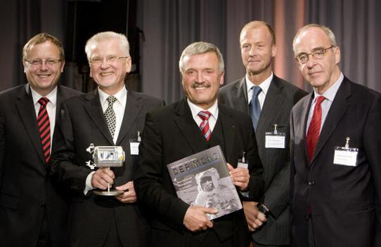 Grasedieck, Dieter; Woerner, Johann-Dietrich; Kröning, Volker; Enders, Thomas; Rossmanith, Kurt 