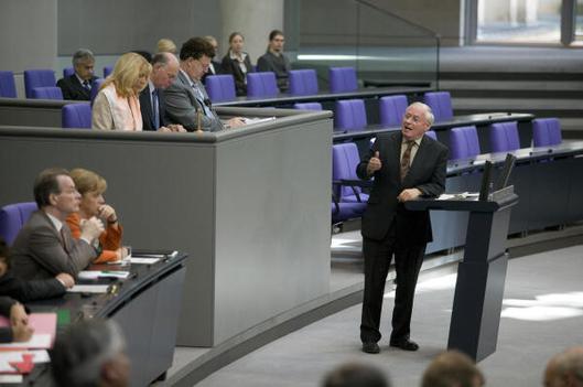 Lafontaine, Oskar; Winterstein, Claudia; Lammert, Norbert; Fuchtel, Hans-Joachim; Müntefering, Franz; Merkel, Angela Reichstagsgebäude, Plenarsaal