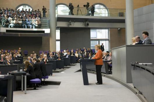 Merkel, Angela Reichstagsgebäude, Plenarsaal