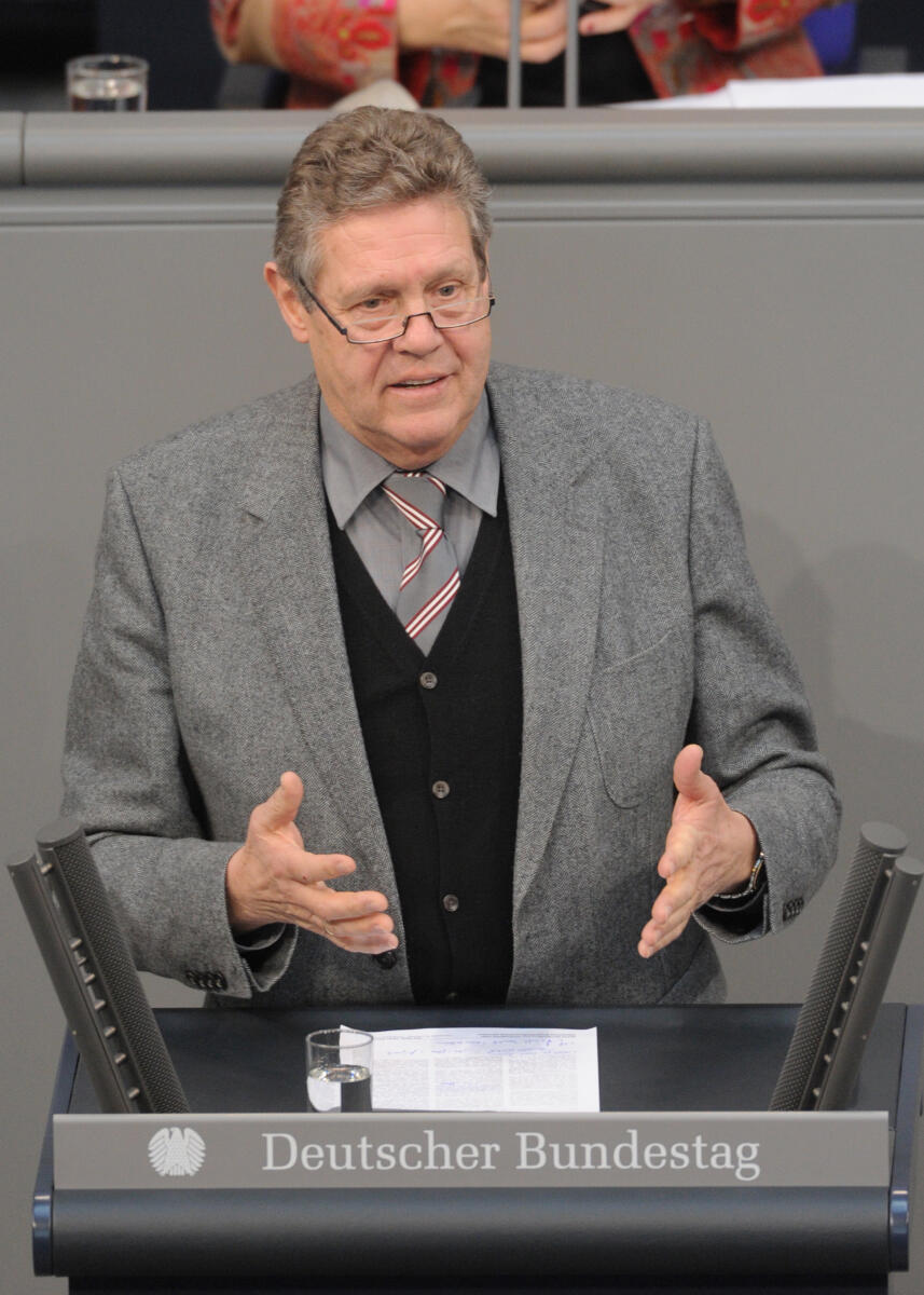 Willi Brase, SPD, Bundestagsabgeordneter, Abgeordneter, Mitglied Deutscher Bundestag, MdB, Rede,; 212. Sitzung, Top 3, Thema: Ernährungs- und Landwirtschaftspolitik, Redner 7.; Rednerpult. Brase, Willi Willi Brase, SPD, Bundestagsabgeordneter, Abgeordneter, Mitglied Deutscher Bundestag, MdB, Rede,; 212. Sitzung, Top 3, Thema: Ernährungs- und Landwirtschaftspolitik, Redner 7.; Rednerpult.