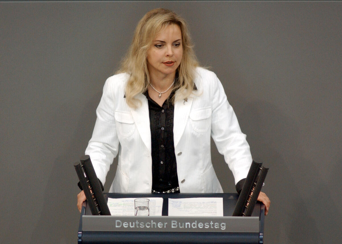 Bellmann, Veronika Veronika Bellmann, CDU/CSU, Bundestagsabgeordnete, Abgeordnete, Mitglied des Deutschen Bundestages, MdB, Rede, Deutscher Bundestag, 98. Sitzung, TOP 26, Thema: Transparenz bei Subventionen.; Rednerpult.