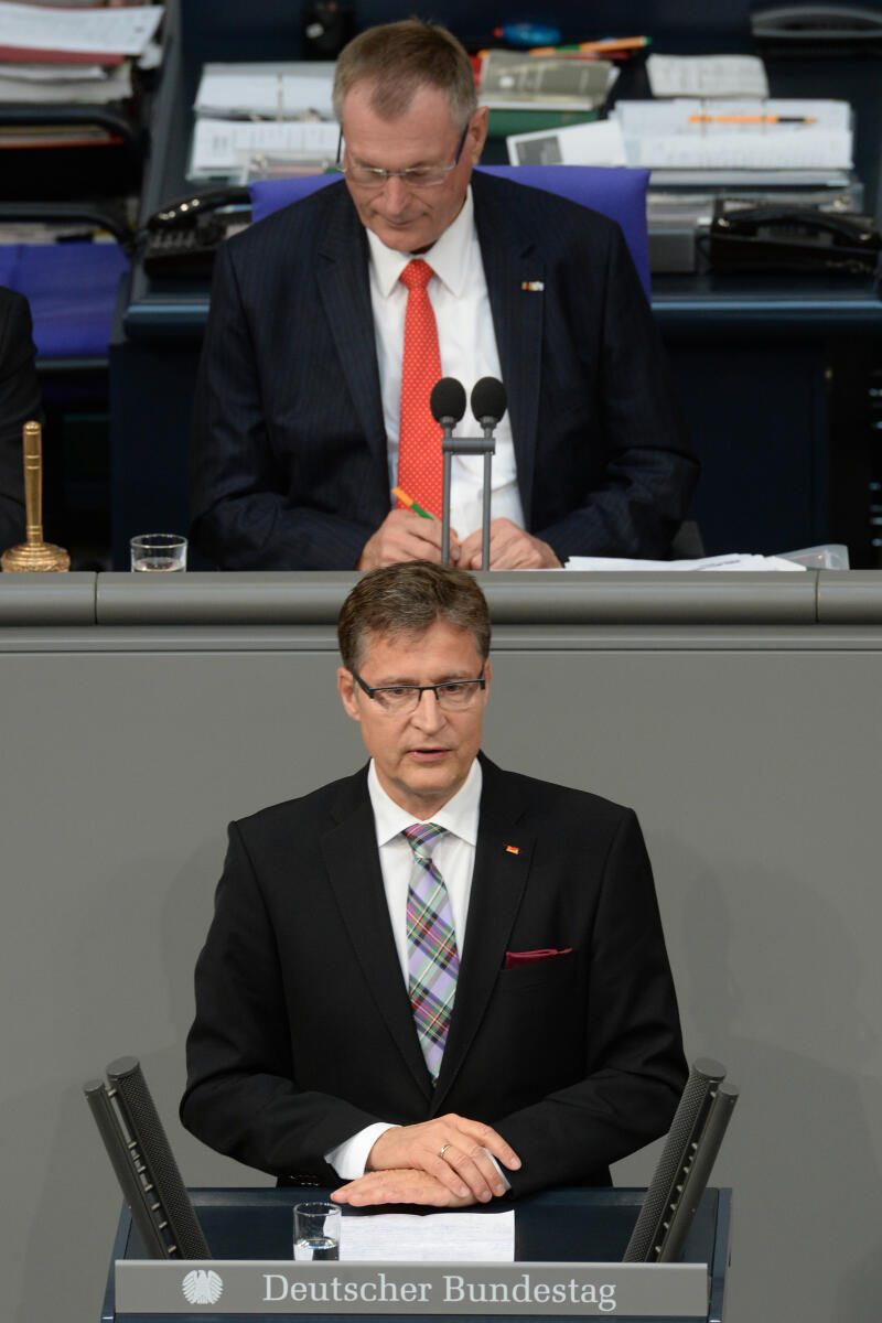 Koeppen, Jens; Singhammer, Johannes Jens Koeppen, CDU/CSU, Bundestagsabgeordneter, Abgeordneter, Mitglied Deutscher Bundestag, MdB, Rede, 60. Sitzung, Top 4, Thema: Digitale Agenda 2014 bis 2017, Vorsitz: Bundestagsvizepräsident Johannes Singhammer, CDU/CSU.; Rednerpult.