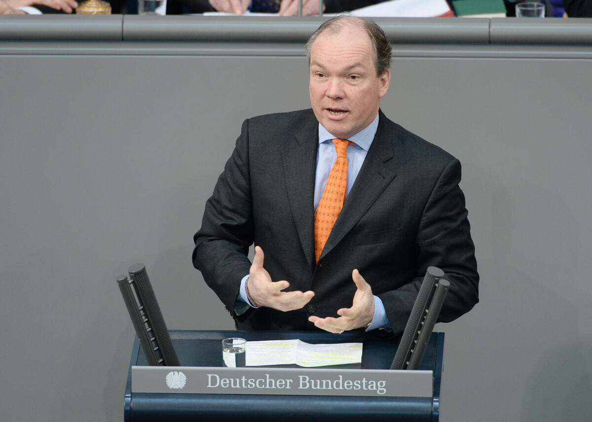Dr. Philipp Murmann, CDU/CSU, Bundestagsabgeordneter, Abgeordneter, Mitglied Deutscher Bundestag, MdB, Rede, 88. Sitzung, Top 3, Thema: Pkw-Maut.; Rednerpult. Murmann, Philipp Dr. Philipp Murmann, CDU/CSU, Bundestagsabgeordneter, Abgeordneter, Mitglied Deutscher Bundestag, MdB, Rede, 88. Sitzung, Top 3, Thema: Pkw-Maut.; Rednerpult.