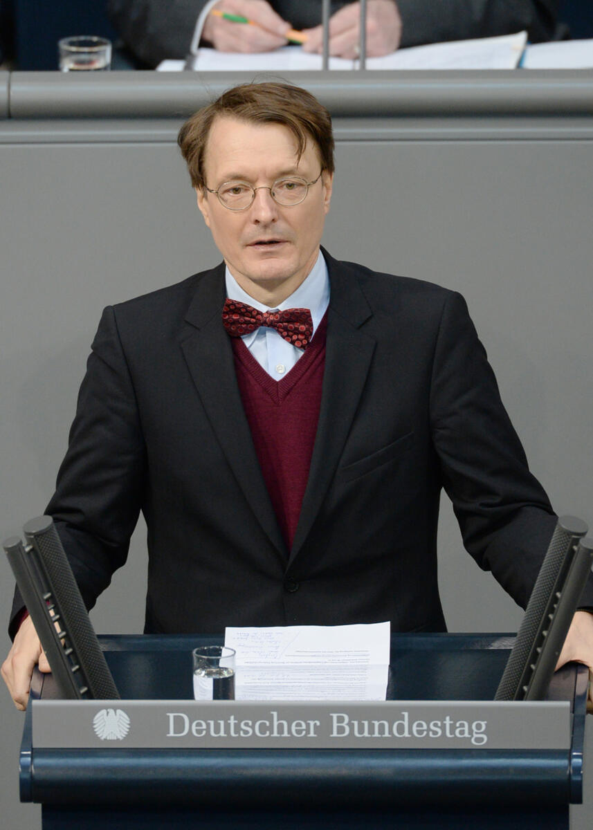Lauterbach, Karl Dr. Karl Lauterbach, SPD, Bundestagsabgeordneter, Abgeordneter, Mitglied Deutscher Bundestag, MdB, Rede, 91. Sitzung, Top 3, Thema: Gesundheitsversorgung, Redner 3.; Rednerpult.