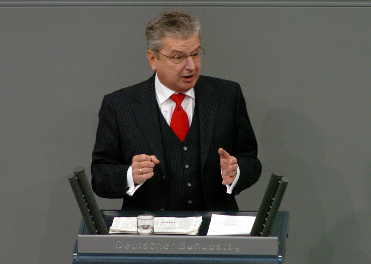 Joachim Poß, SPD, Bundestagsabgeordneter, Abgeordneter, Mitglied des Deutschen Bundestages, MdB, Rede, Deutscher Bundestag, 79. Sitzung, TOP 3, Thema: Jahreswirtschaftsbericht 2007.; Rednerpult. Poß, Joachim Joachim Poß, SPD, Bundestagsabgeordneter, Abgeordneter, Mitglied des Deutschen Bundestages, MdB, Rede, Deutscher Bundestag, 79. Sitzung, TOP 3, Thema: Jahreswirtschaftsbericht 2007.; Rednerpult.