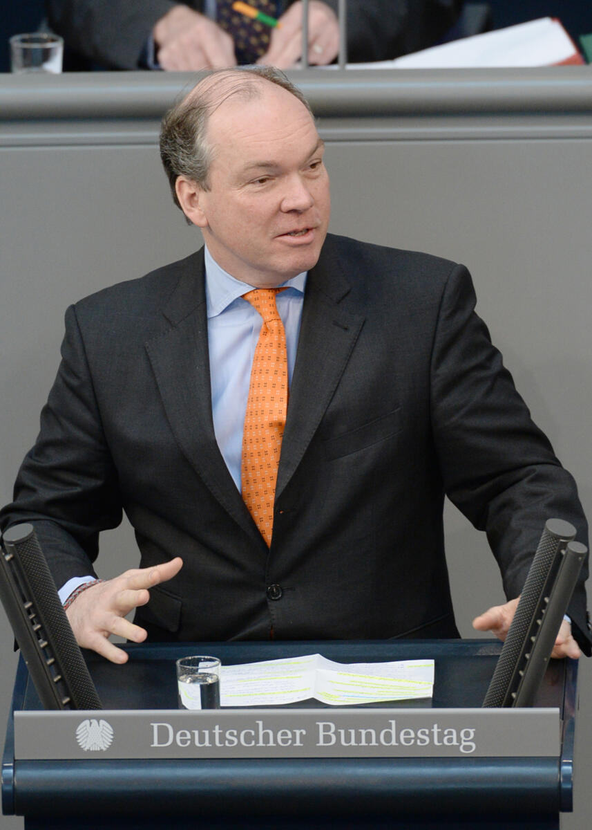 Dr. Philipp Murmann, CDU/CSU, Bundestagsabgeordneter, Abgeordneter, Mitglied Deutscher Bundestag, MdB, Rede, 88. Sitzung, Top 3, Thema: Pkw-Maut, Redner 9.; Rednerpult. Murmann, Philipp Dr. Philipp Murmann, CDU/CSU, Bundestagsabgeordneter, Abgeordneter, Mitglied Deutscher Bundestag, MdB, Rede, 88. Sitzung, Top 3, Thema: Pkw-Maut, Redner 9.; Rednerpult.