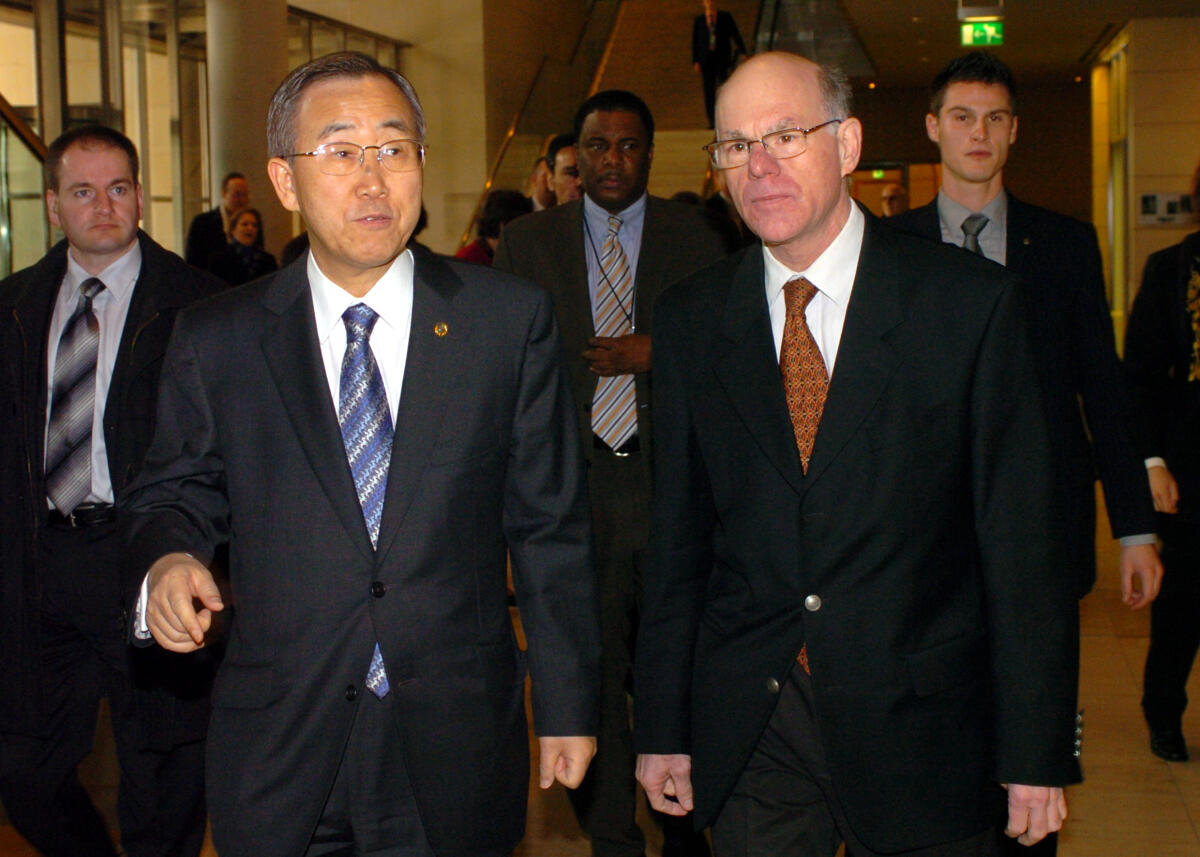 Lammert, Norbert; Ki-moon, Ban Bundestagspräsident Dr. Norbert Lammert, CDU/CSU, (re.), empfängt den Generalsekretär der Vereinten Nationen, Ban Ki-moon.