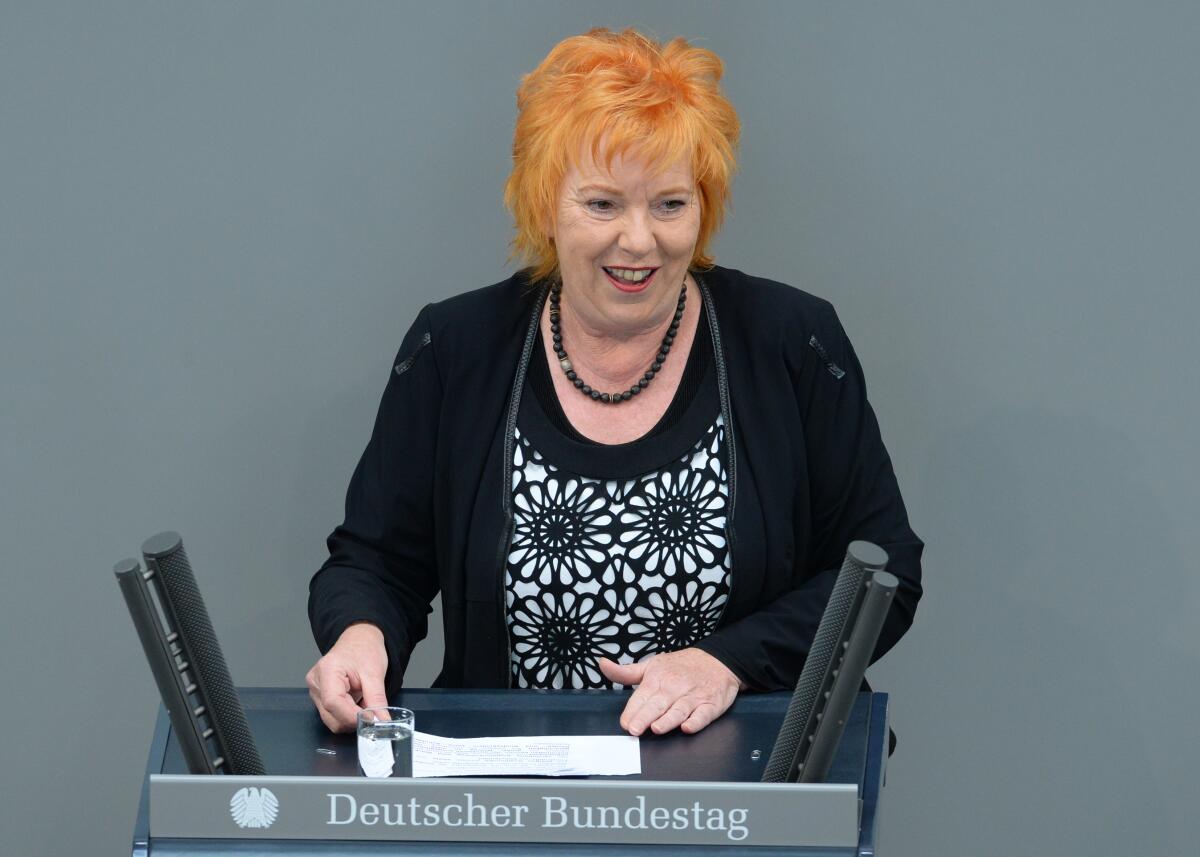 Ulrike Gottschalck, SPD, Bundestagsabgeordnete, Abgeordnete, Mitglied des Deutschen Bundestages, MdB, Rede, Deutscher Bundestag, 44. Sitzung, Top VII, Thema: Haushaltsgesetz 2014.; Rednerpult. Gottschalck, Ulrike Ulrike Gottschalck, SPD, Bundestagsabgeordnete, Abgeordnete, Mitglied des Deutschen Bundestages, MdB, Rede, Deutscher Bundestag, 44. Sitzung, Top VII, Thema: Haushaltsgesetz 2014.; Rednerpult.