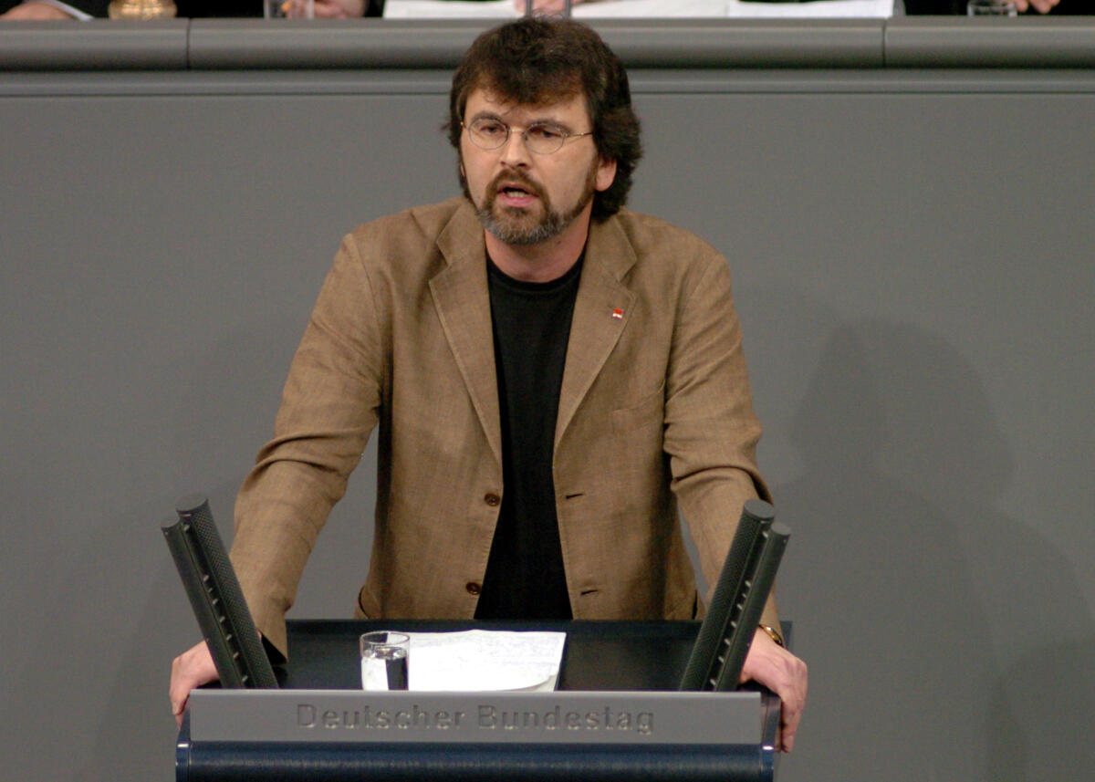 Röspel, René Rene Röspel, SPD, Bundestagsabgeordneter, Abgeordneter, Mitglied des Deutschen Bundestages, MdB, Rede, Deutscher Bundestag, 76. Sitzung, TOP 4, ZP 2, Thema: Forschungsrahmenprogramm der EU.; Rednerpult.
