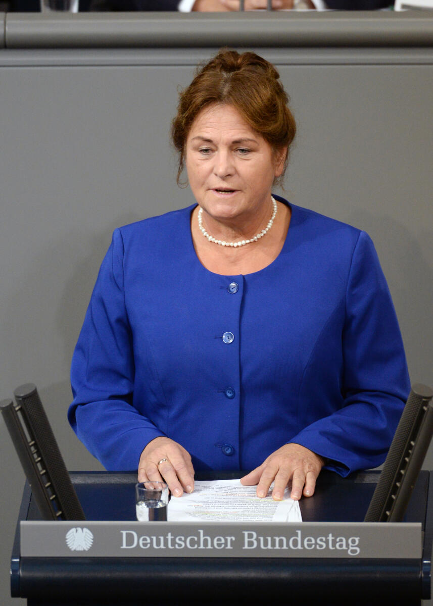 Michalk, Maria Maria Michalk, CDU/CSU, Bundestagsabgeordnete, Abgeordnete, Mitglied Deutscher Bundestag, MdB, Rede, 66. Sitzung, Top 3, Thema: Sterbebegleitung, Redner 47.; Rednerpult.