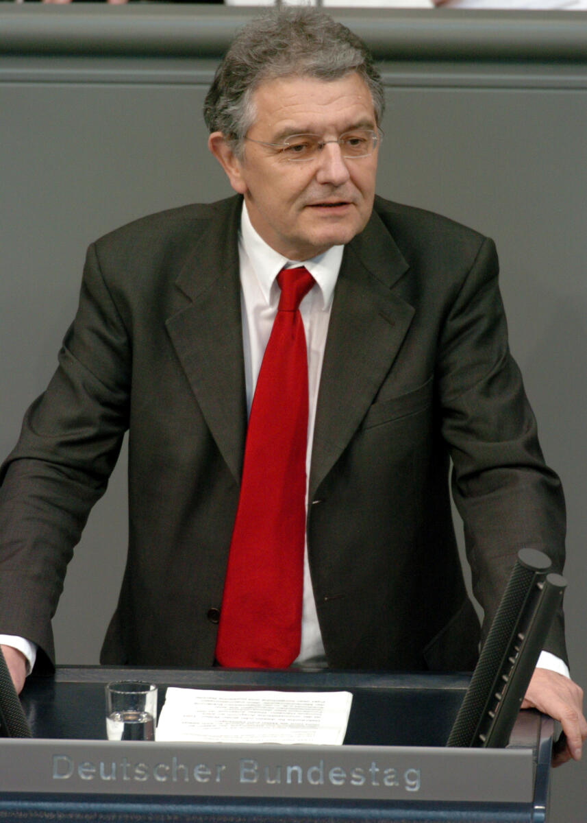 Strässer, Christoph Christoph Strässer, Bundestagsabgeordneter, Abgeordneter, Mitglied Deutscher Bundestag, MdB, SPD, Rede, Deutscher Bundestag, 70. Sitzung, TOP 3, Thema: Menschenrechtspolitik, Redner 6.; Rednerpult.