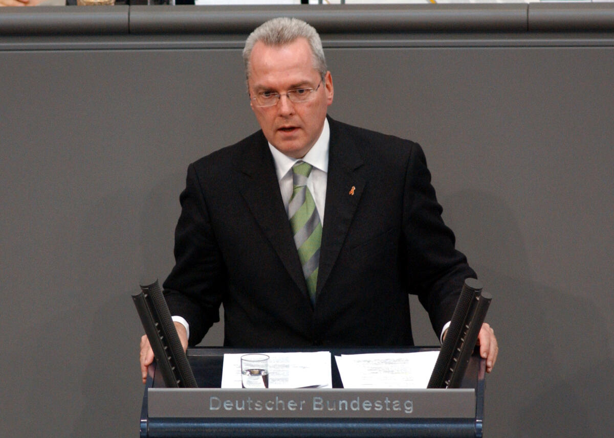 Schwanitz, Rolf Rolf Schwanitz, SPD, Rede, Deutscher Bundestag, 71. Sitzung TOP 27 Thema: Bekämpfung von Aids.; Rednerpult, Abgeordneter, Bundestagsabgeordneter, Mitglied Deutscher Bundestag, MdB