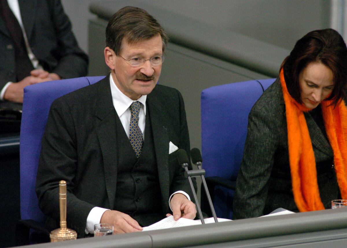 Solms, Hermann Otto; Brunkhorst, Angelika 74. Plenarsitzung des Deutschen Bundestages; Vorsitz: Bundestagsvizepräsident Dr. Hermann Otto Solms, FDP,  Angelika Brunkhorst, FDP, Schriftführerin.