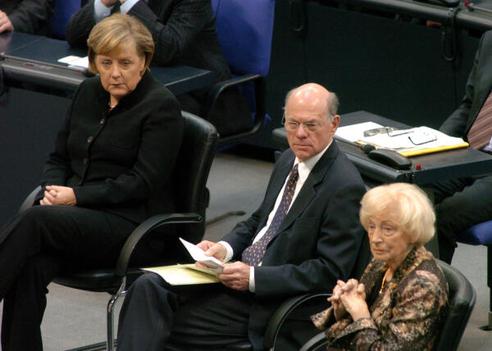 Lammert, Norbert; Merkel, Angela; Renger, Annemarie Reichstagsgebäude, Plenarsaal