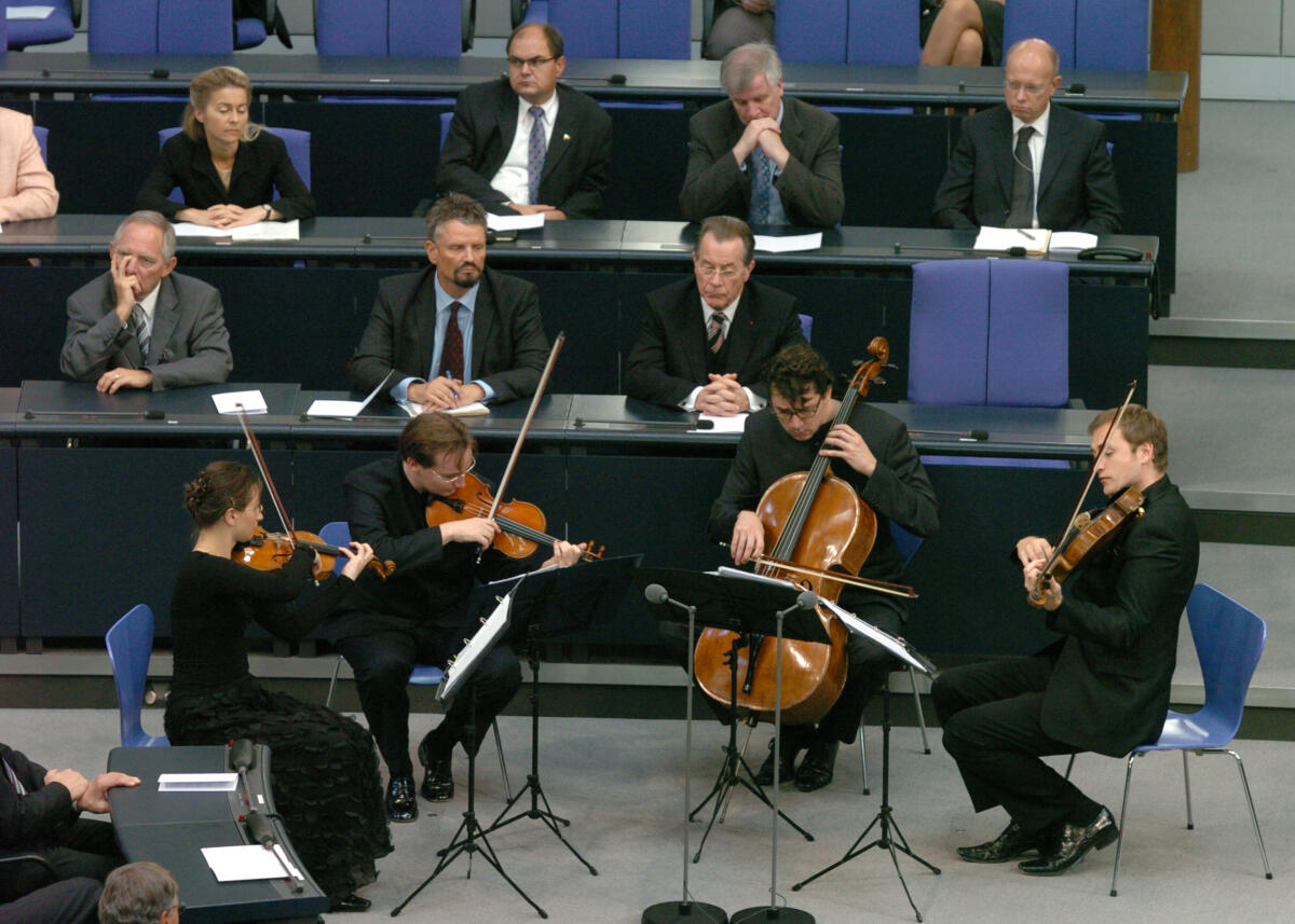Gedenk- und Feierstunde zum 100. Geburtstag des ehemaligen Präsidenten des Deutschen Bundestages, Eugen Gerstenmaier. Das Kuss Quartett spielt Bach und Haydn. Gedenk- und Feierstunde zum 100. Geburtstag des ehemaligen Präsidenten des Deutschen Bundestages, Eugen Gerstenmaier. Das Kuss Quartett spielt Bach und Haydn.
