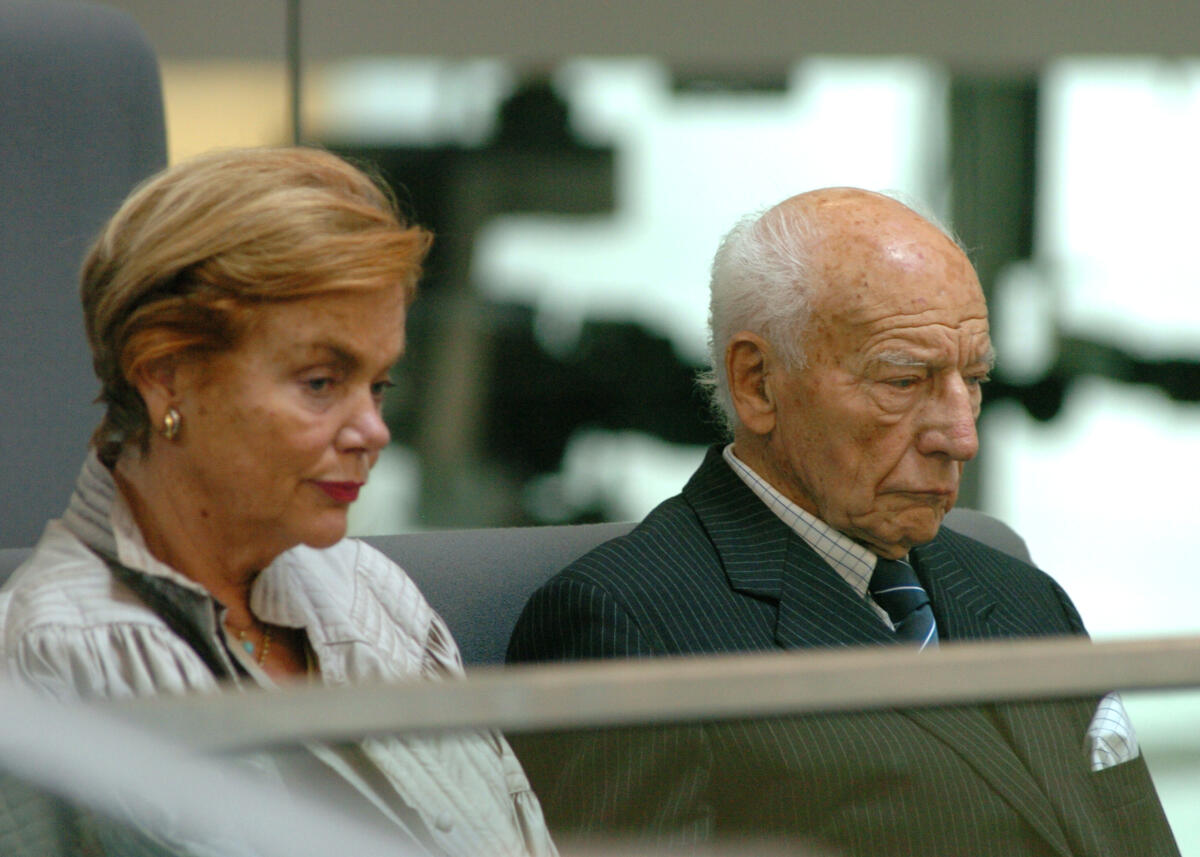 Gedenk- und Feierstunde zum 100. Geburtstag des ehemaligen Präsidenten des Deutschen Bundestages, Eugen Gerstenmaier. Unter den geladenen Gästen Bundespräsident a. D. Walter Scheel, FDP, und Ehefrau Barbara.; Feier, Feierlichkeit, Feierstunde, Gedenkstunde Scheel, Walter; Scheel, Barbara Gedenk- und Feierstunde zum 100. Geburtstag des ehemaligen Präsidenten des Deutschen Bundestages, Eugen Gerstenmaier. Unter den geladenen Gästen Bundespräsident a. D. Walter Scheel, FDP, und Ehefrau Barbara.; Feier, Feierlichkeit, Feierstunde, Gedenkstunde