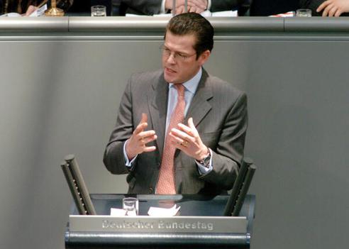 Guttenberg, Karl-Theodor Freiherr zu Reichstagsgebäude, Plenarsaal