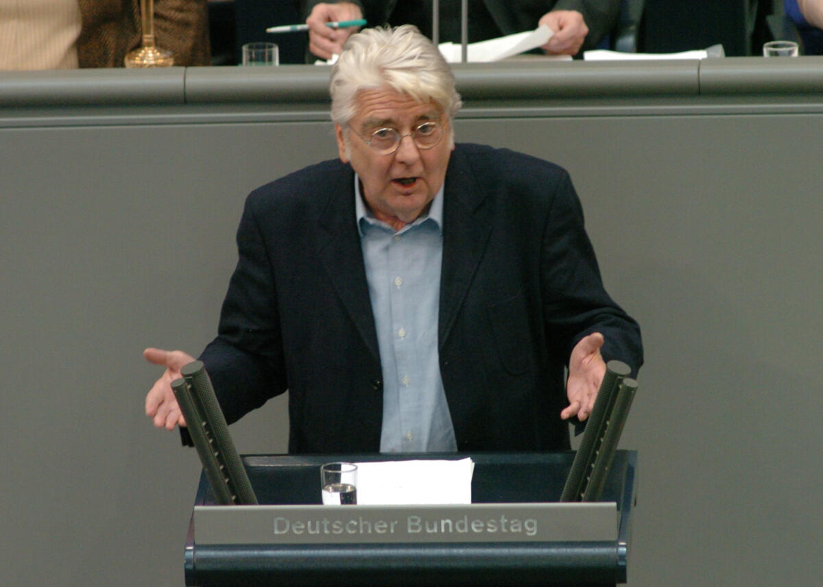 Dr. Herbert Schui, Die Linke, MdB, Rede im Deutschen Bundestag,14. Sitzung, TOP3, Thema: Jahreswirtschaftsbericht 2006.; Bundestagsabgeordneter, Abgeordneter, Rednerpult Schui, Herbert Dr. Herbert Schui, Die Linke, MdB, Rede im Deutschen Bundestag,14. Sitzung, TOP3, Thema: Jahreswirtschaftsbericht 2006.; Bundestagsabgeordneter, Abgeordneter, Rednerpult