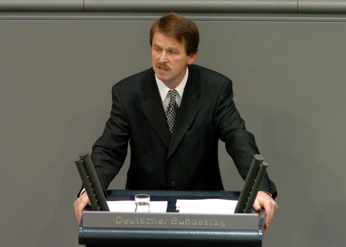 Dr. Gerhard Botz, SPD, MdB, Rede im Deutschen Bundestag, 57.Sitzung, TOP 04, Thema: Agrarpolitik.; Bundestagsabgeordneter, Abgeordneter, Rednerpult Botz, Gerhard Dr. Gerhard Botz, SPD, MdB, Rede im Deutschen Bundestag, 57.Sitzung, TOP 04, Thema: Agrarpolitik.; Bundestagsabgeordneter, Abgeordneter, Rednerpult