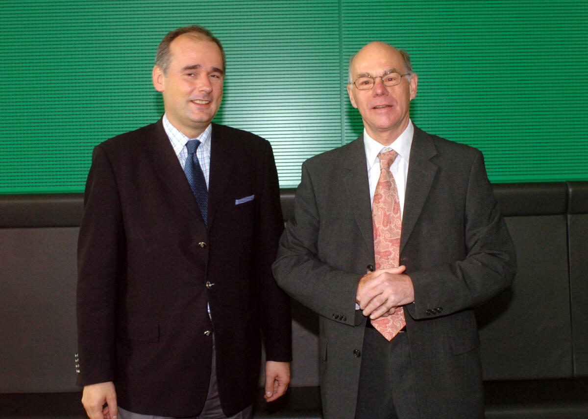Lammert, Norbert; Zalewski, Pawel Bundestagspräsident Dr. Norbert Lammert, CDU/CSU, empfängt den Vorsitzenden des Auswärtigen Ausschusses des Sejm der Republik Polen, Pawel Zalewski (li).