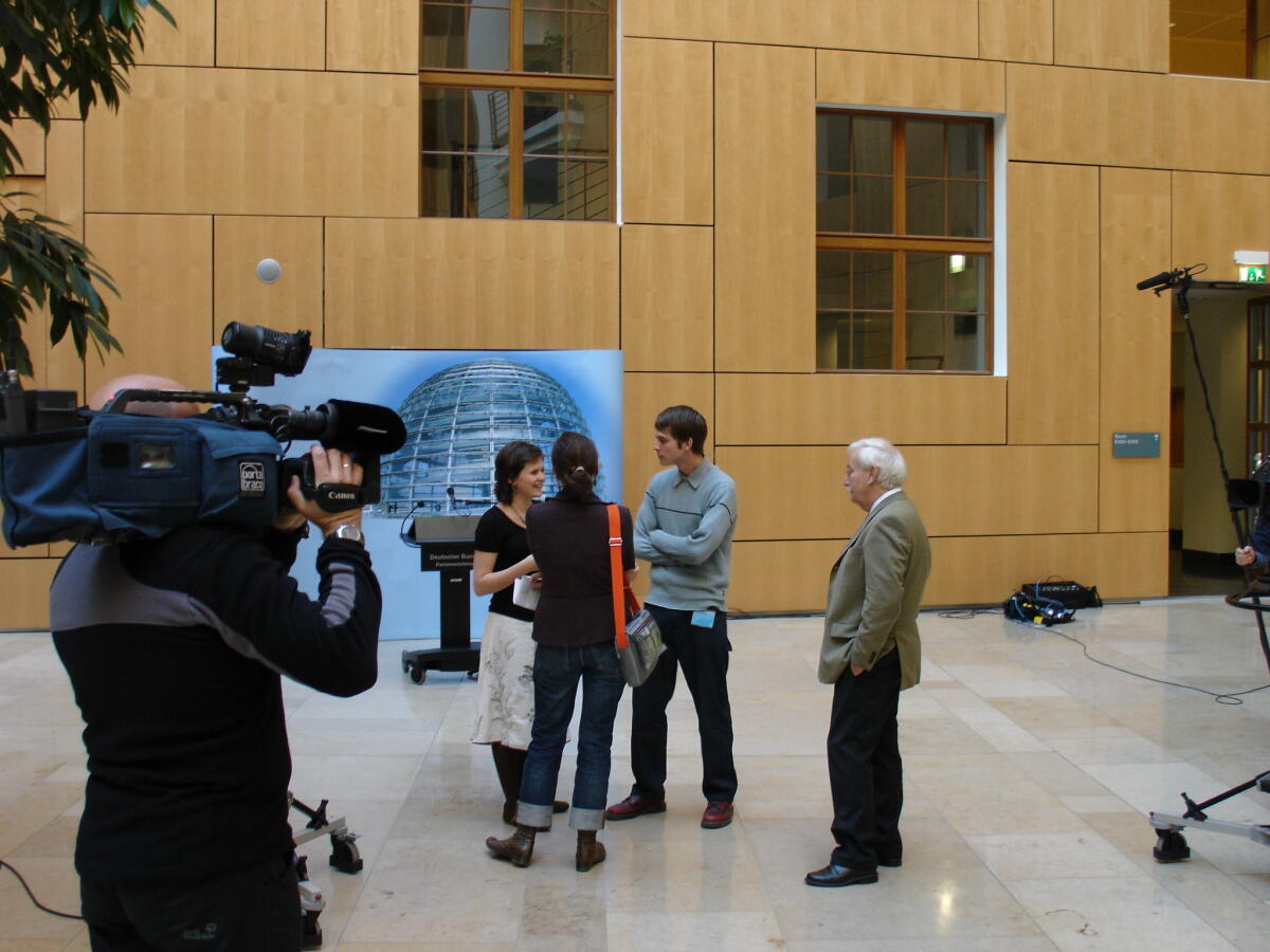  Planspiel "Jugend und Parlament".; Pressekonferenz, Abgeordnete