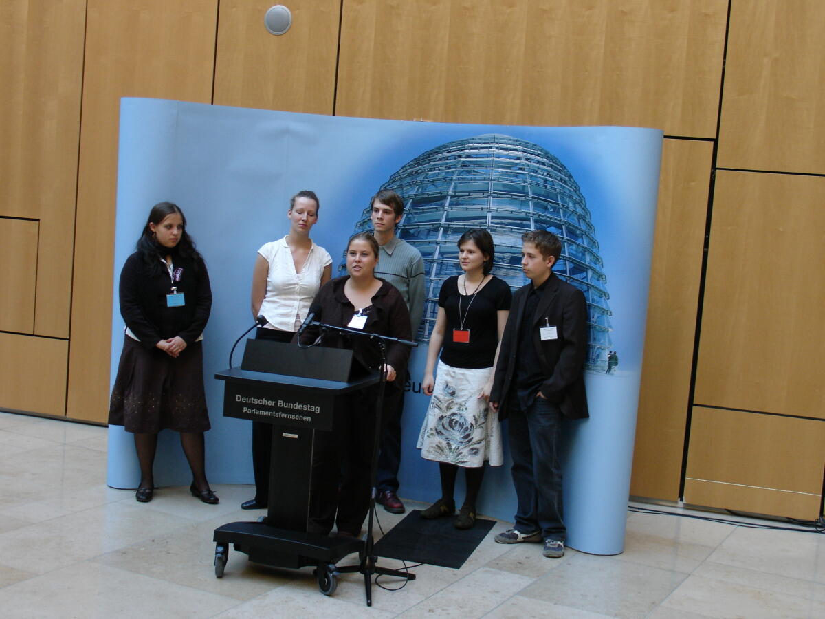  Planspiel "Jugend und Parlament".; Pressekonferenz, Abgeordnete