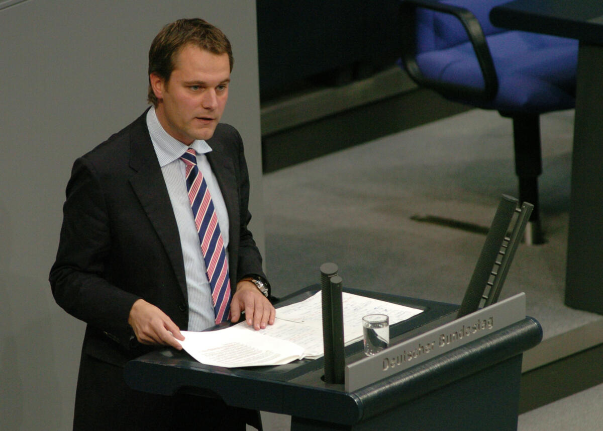Bahr, Daniel Daniel Bahr (Münster), FDP, MdB, Rede im Deutschen Bundestag,; Bundestagsabgeordneter, Abgeordneter, Rednerpult, Sitzung, Plenum