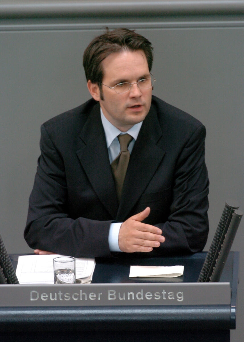 Berninger, Matthias Matthias Berninger, MdB, Bündnis 90/Die Grünen, Rede, Deutscher Bundestag, 35.Sitzung, TOP 4, Thema: Bürokratieabbau, Entlastung des Mittelstandes, Redner 5.; Rednerpult.