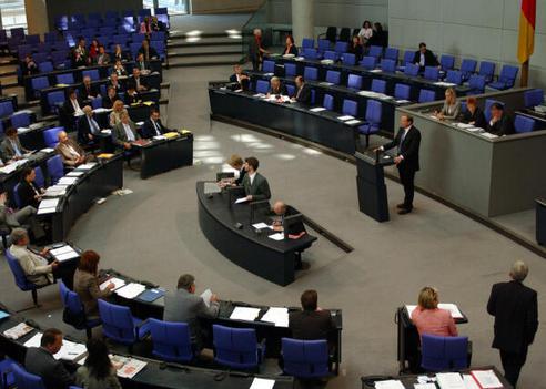 Pau, Petra Reichstagsgebäude, Plenarsaal
