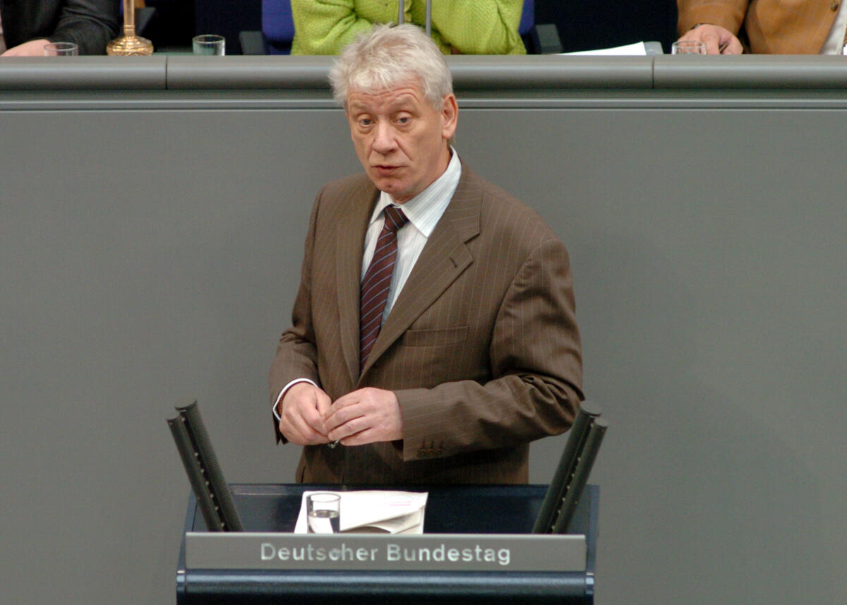 Jürgen Koppelin, MdB, FDP, Rede, Deutscher Bundestag, 29.Sitzung, TOP1, Epl 10, Thema: Haushaltsgesetz 2006, Ernährung, Landwirtschaft und Verbraucherschutz.
Rednerpult. Koppelin, Jürgen Jürgen Koppelin, MdB, FDP, Rede, Deutscher Bundestag, 29.Sitzung, TOP1, Epl 10, Thema: Haushaltsgesetz 2006, Ernährung, Landwirtschaft und Verbraucherschutz.
Rednerpult.