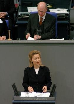 Leyen, Ursula von der; Lammert, Norbert Reichstagsgebäude, Plenarsaal