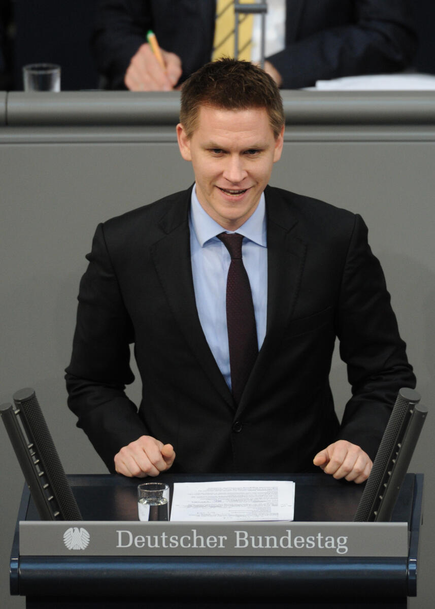 Steiniger, Johannes Johannes Steininger, CDU/CSU, Bundestagsabgeordneter, Abgeordneter, Mitglied Deutscher Bundestag, MdB, Rede, 97. Sitzung, Top 4, Thema: Verbindliche politische Regeln im Sport, Redner 10.; Rednerpult.