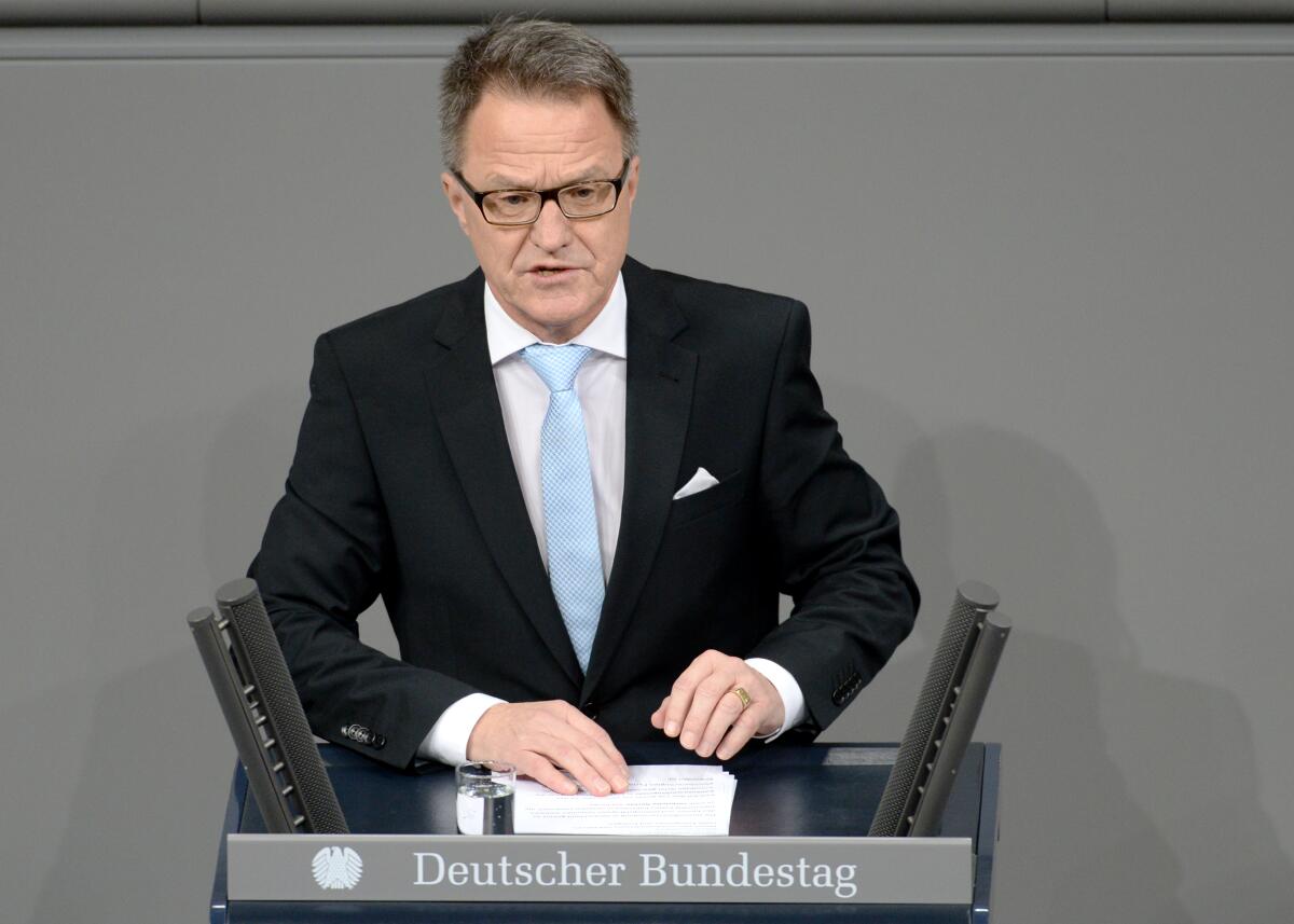 Reiner Meier, CDU/CSU, Bundestagsabgeordneter, Abgeordneter, Mitglied des Deutschen Bundestages, MdB, Rede, Deutscher Bundestag, 17. Sitzung, Top 7, Thema: Patientenberatung.; Rednerpult. Meier, Reiner Reiner Meier, CDU/CSU, Bundestagsabgeordneter, Abgeordneter, Mitglied des Deutschen Bundestages, MdB, Rede, Deutscher Bundestag, 17. Sitzung, Top 7, Thema: Patientenberatung.; Rednerpult.