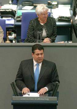 Gabriel, Sigmar; Hasselfeldt, Gerda Reichstagsgebäude, Plenarsaal