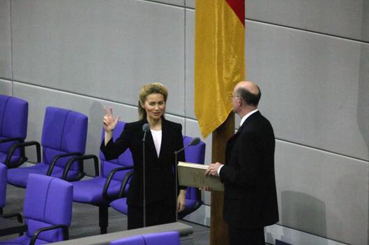 Leyen, Ursula von der; Lammert, Norbert Reichstagsgebäude, Plenarsaal