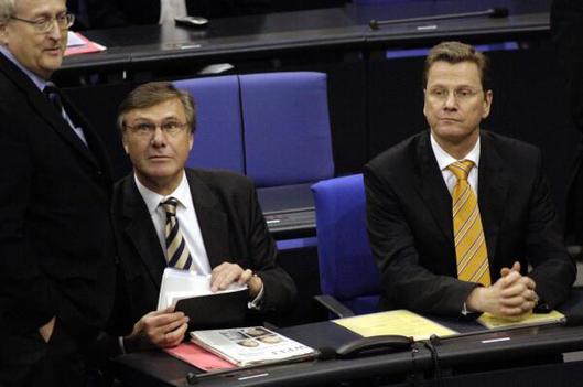 Brüderle, Rainer; Gerhardt, Wolfgang; Westerwelle, Guido Reichstagsgebäude, Plenarsaal