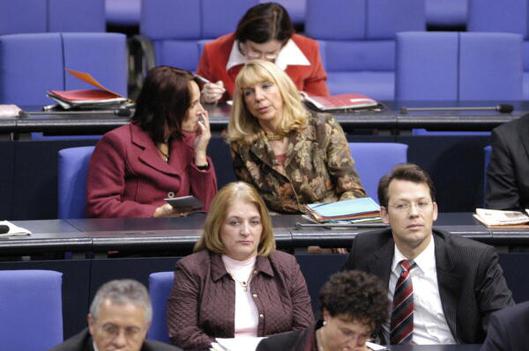 Leutheusser-Schnarrenberger, Sabine; Fricke, Otto; Winterstein, Claudia Reichstagsgebäude, Plenarsaal