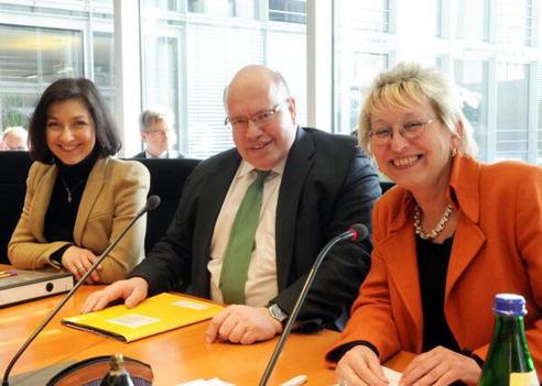Bulling-Schröter, Eva; Altmaier, Peter; Reiche, Katherina Paul-Löbe-Haus, Sitzungssaal