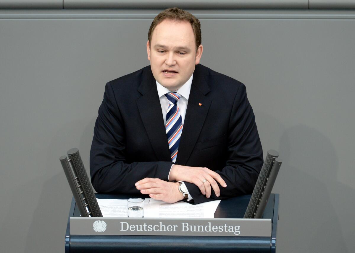 Ostermann, Tim Dr. Tim Ostermann, CDU/CSU, Bundestagsabgeordneter, Abgeordneter, Mitglied des Deutschen Bundestages, MdB, Rede, Deutscher Bundestag, 15. Sitzung, Top 14, Thema: Demokratie im digitalen Zeitalter.; Rednerpult.