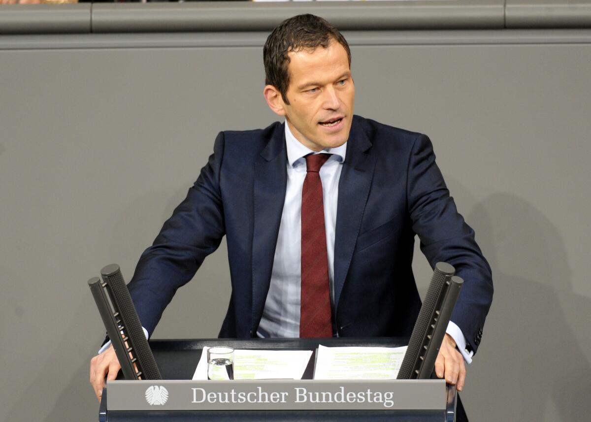 Rupprecht, Albert Albert Rupprecht, CDU/CSU, Bundestagsabgeordneter, Abgeordneter, Mitglied des Deutschen Bundestages, MdB, Rede, Deutscher Bundestag, 8. Sitzung, Top 3, Thema: Pisa-Studie 2012.; Rednerpult.