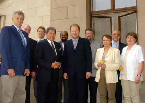 Wellmann, Karl-Georg; Peters, Winston; Lange, Christian; Hajduk, Anja; Tackmann, Kirsten; Winkler, Josef Philip; Pflug, Johannes; Parr, Detlef; Hamilton, Peter William Reichstagspräsidentenpalais, Außenansicht