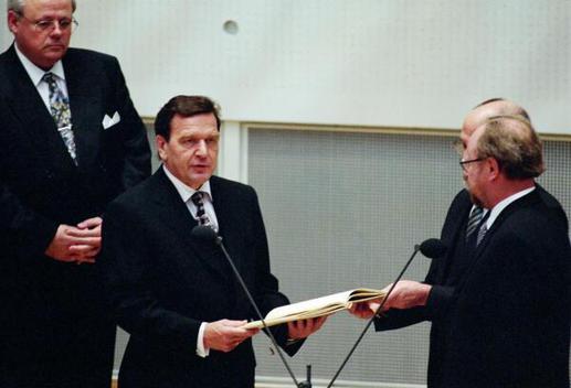 Schröder, Gerhard; Thierse, Wolfgang Liegenschaften in Bonn, Plenargebäude